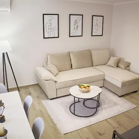 Serenity Nook Apartment Tirana